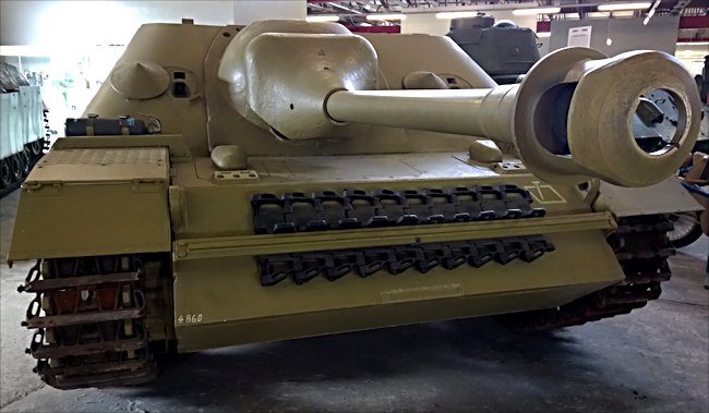 Surviving German WW2 Jagdpanzer IV Tank Destroyer can be found at the Deutsches Panzermuseum in the small military town of Munster, Germany.