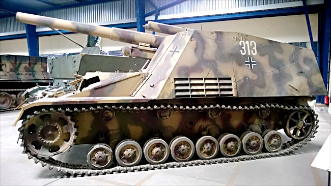 Opfattelse Grunde Lingvistik Surviving German Hummel self propelled artillery gun - Restored WW2 German  Tank Photos