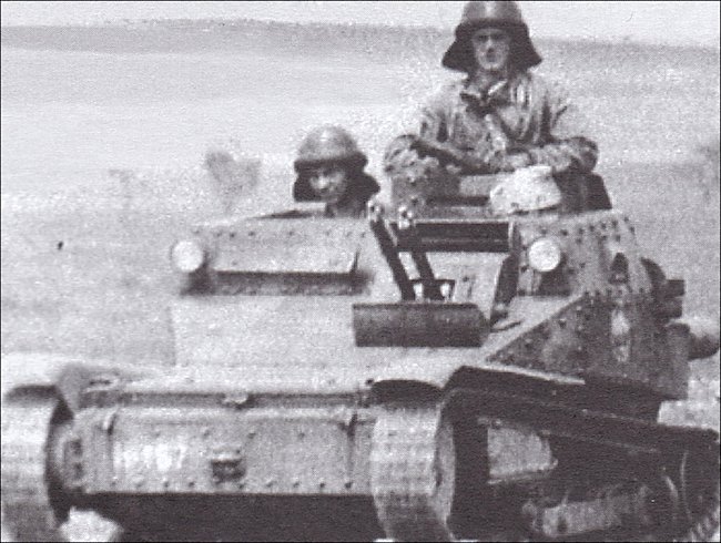 Hungarian  L3/35M Tankette