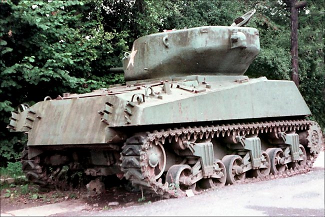 A M4A3E2(75) Jumbo Sherman tank