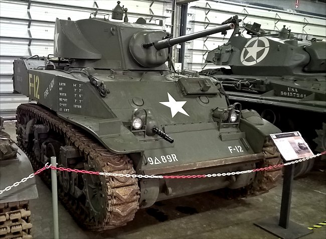 M5A1 Stuart -panssarivaunu