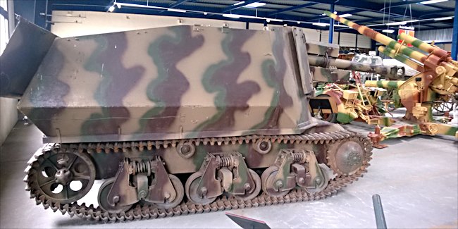 Surviving German Hotchkiss 105mm le.FH 18 (Sf.) auf Geschutzwagen 39H(f) Self propelled Gun