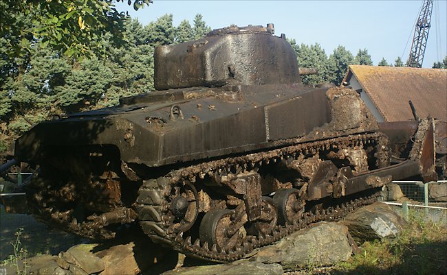 M4(75) Sherman Dozer at the D-Day underwater wreck museum 