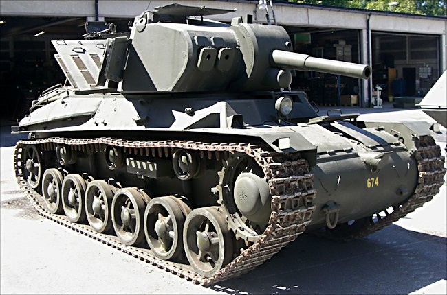 Gotlands Försvarsmuseum Swedish m/42 tank