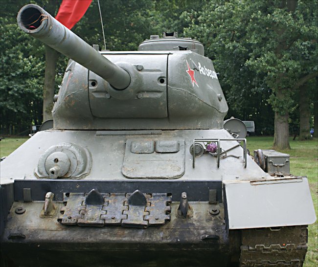 Surviving T34/85 Russian Soviet WW2 Medium Tank