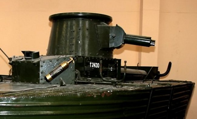 Vickers Amphibious Light Tank A4E3 was armed with a .303 Vickers machinegun fitted to a 360° turret